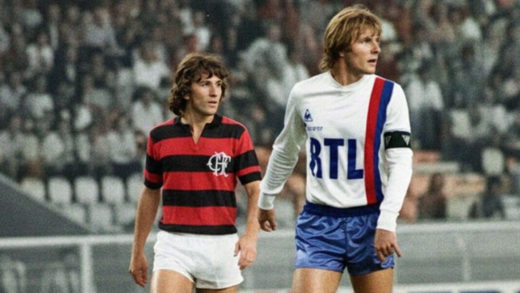 Imagem mostra dois jogadores de futebol, um do Flamengo e outro do PSG.