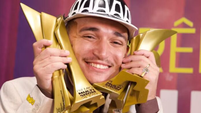 João Gomes conquista cinco troféus no Prêmio Multishow 2025