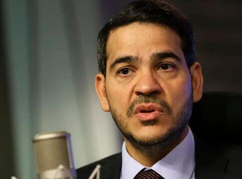 Advocacia-Geral da União pede que Gilmar reconsidere decisão sobre impeachment de ministros