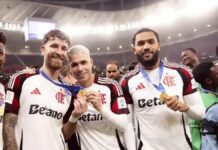 Flamengo acerta venda de Juninho para time mexicano, diz site 