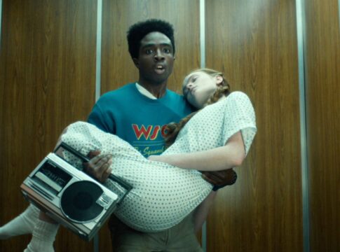 Em imagem da série, o personagem Lucas, tenta fugir do hospital do Max em seu colo