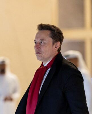 UE investiga X por imagens sexualizadas do Grok após protestos públicos