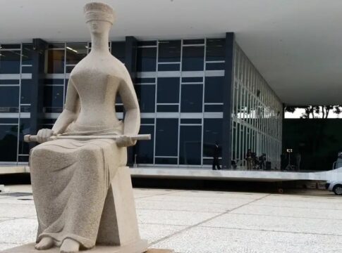 Senado pede ao STF suspensão de regra sobre impeachment de ministros