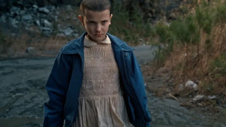 Em imagem, Eleven foge da clínica que estava internada