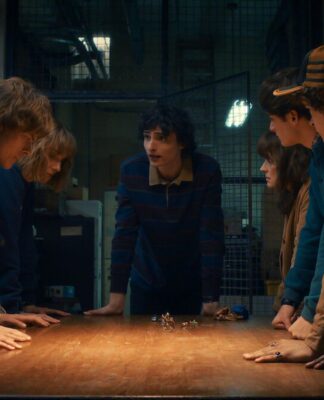 Em cena, grupo trama contra Vecna