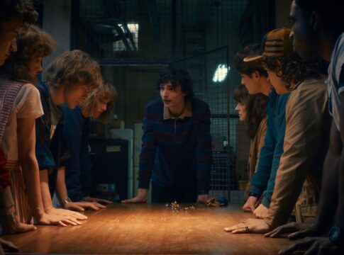 Em cena, grupo trama contra Vecna