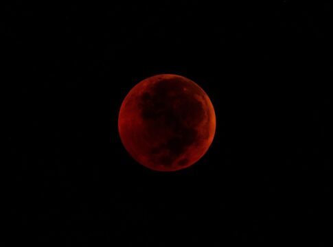 Imagem da Super Lua Nova