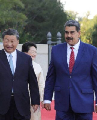 Xi Jinping, presidente da China, com Nicolás Maduro