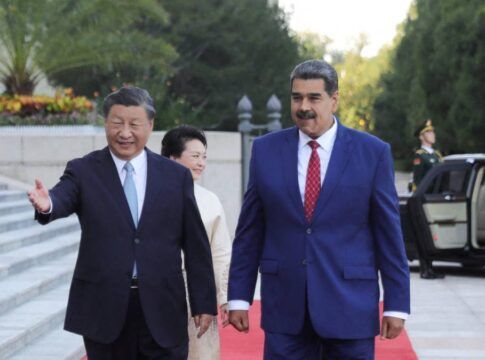 Xi Jinping, presidente da China, com Nicolás Maduro
