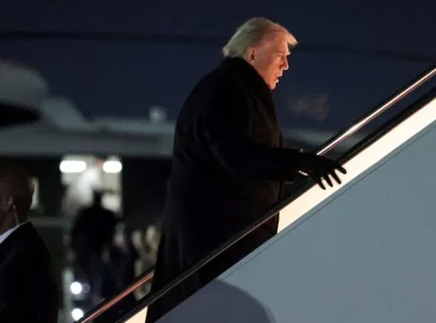 Trump desembarca em Davos com Europa em alerta por crise da Groenlândia