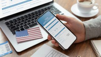 Composição do pedido de visto com bandeira americana