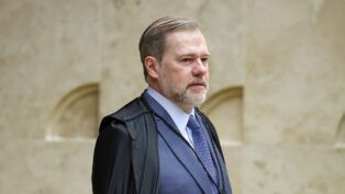 Ministro Dias Toffoli durante a sessão plenária do STF