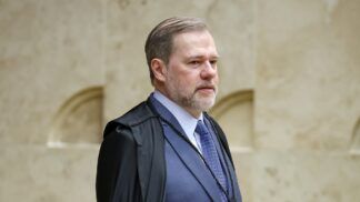 Ministro Dias Toffoli durante a sessão plenária do STF
