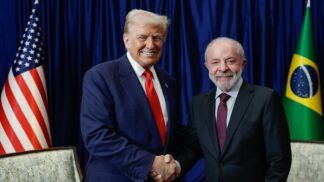Encontro entre Lula e Donald Trump durante a Cúpula da Associação de Nações do Sudeste Asiático, na Malásia