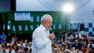 O presidente Luiz Inácio Lula da Silva durante cerimônia alusiva à ExpoCatadores 2025