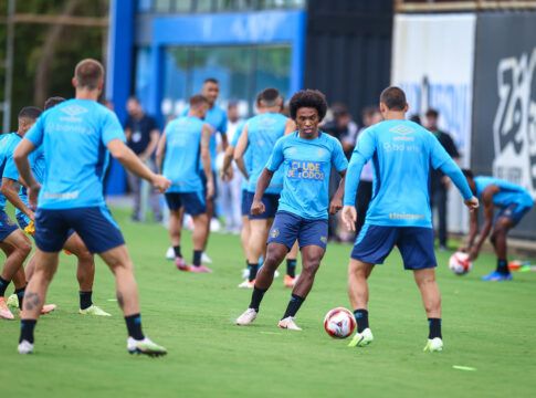 ogadores do Gremio realizam treino técnico durante a manha desta terca-feira, no CT Luiz Carvalho