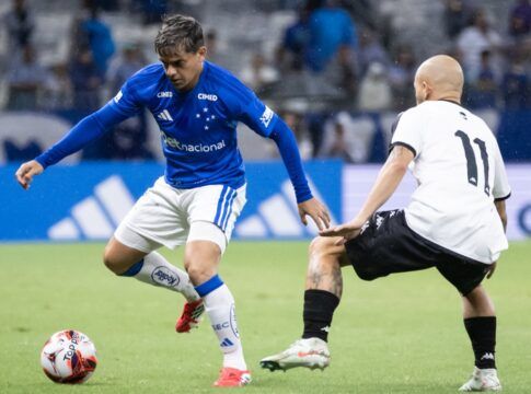 Fagner em duelo com o Democrata-GV