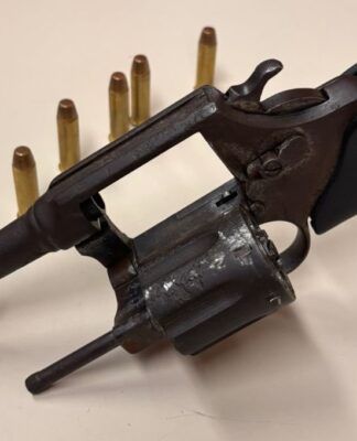 Arma apreendida pelo Bope durante a prisão dos suspeitos