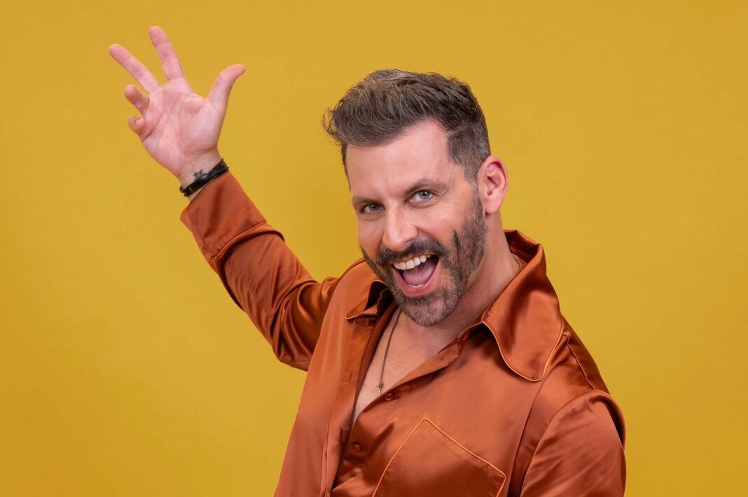 O ator Henri Castelli, que está no BBB 26