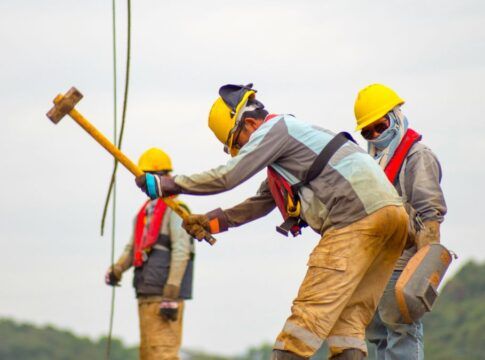 Falta de mão de obra qualificada coloca em risco projetos de infraestrutura
