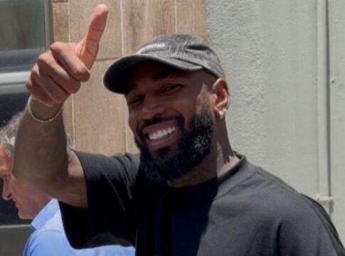 Gerson desembarca em BH para assinar com Cruzeiro em negócio de R$ 187 mi