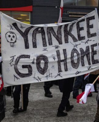 Manifestantes se reúnem na Dinamarca e na Groenlândia contra ameaças de Trump