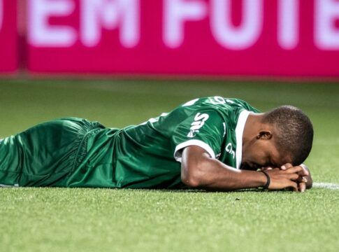 Diretor da base do Palmeiras critica eliminação na Copinha: “Jogamos p… nenhuma”