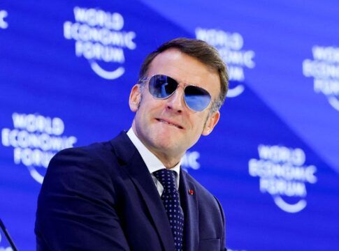 Macron critica Trump sobre Groenlândia e diz que Europa não aceitará “lei do mais forte”