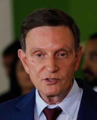 MP acusa Crivella e mais 10 pessoas por improbidade em esquema de R$ 32 milhões