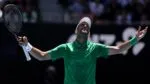Após vitória, Djokovic fica a um passo de igualar Federer no Australian Open