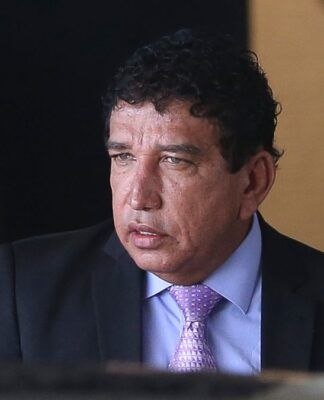 Magno Malta tenta visitar Bolsonaro sem autorização e é barrado na Papudinha