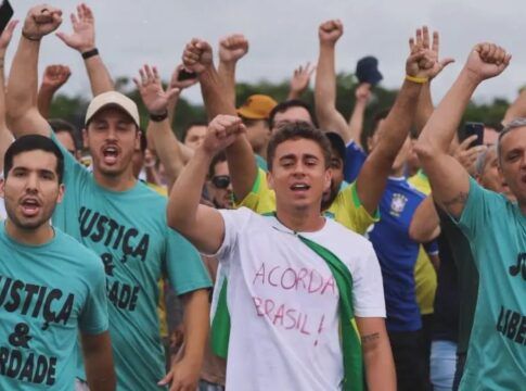 Caminhada de Nikolas Ferreira chega ao DF