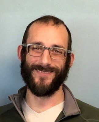 Enfermeiro de UTI: quem era Alex Pretti, morto a tiros por agentes de imigração dos EUA