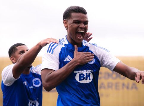 Cruzeiro derruba São Paulo no Pacaembu e é campeão da Copinha