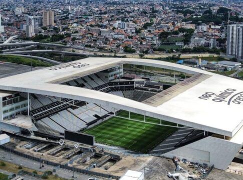 Santos enfrenta o Bragantino pelo Paulistão na Neo Química Arena