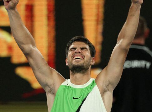 Alcaraz vence De Minaur e avança à semifinal do Australian Open pela 1ª vez