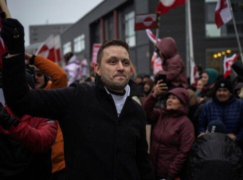 Groenlândia prepara população para possível invasão militar dos EUA