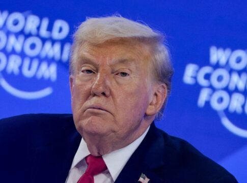 Donald Trump durante discurso no Fórum Econômico Mundial (Foto: REUTERS/Jonathan Ernst)