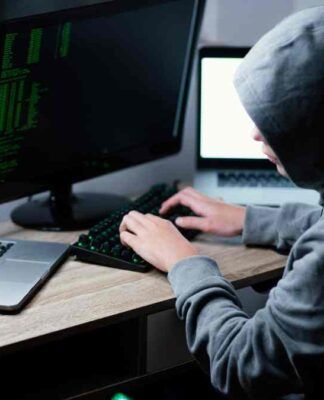 Polícia prende quadrilha especializada em fraudes eletrônicas no DF