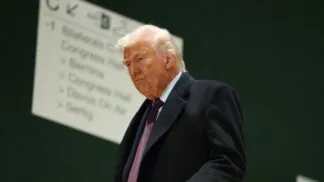 Após decisão da Suprema Corte, Trump anunciou novas tarifas globais.