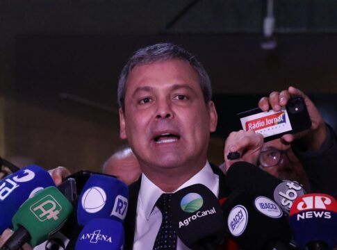 PT processa parlamentares que associaram Lula ao narcotráfico