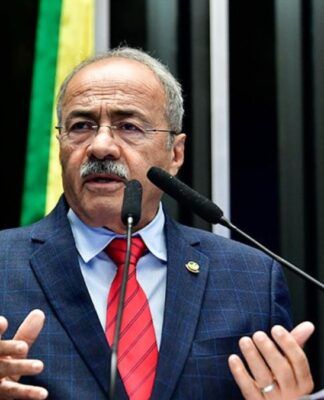 PGR pede arquivamento do caso de senador flagrado com dinheiro na cueca