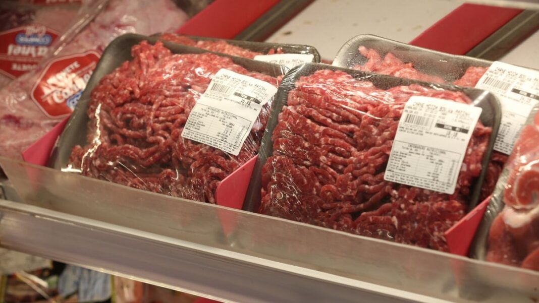 Bandejas de carne moída