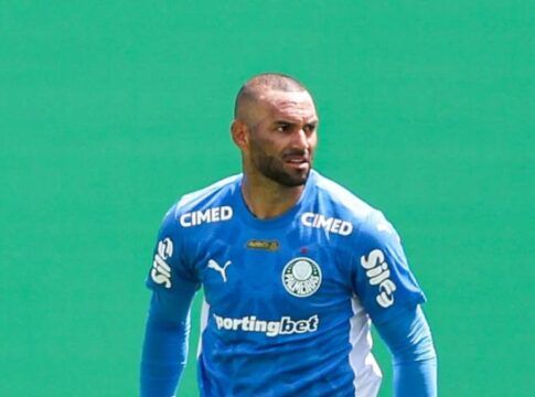 Grêmio abre negociação com Palmeiras e Weverton deve deixar o alviverde nas próximas horas