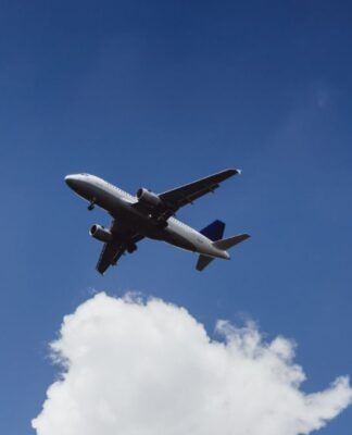 Voos para Oriente Médio são cancelados após ataque militar de EUA e Israel ao Irã