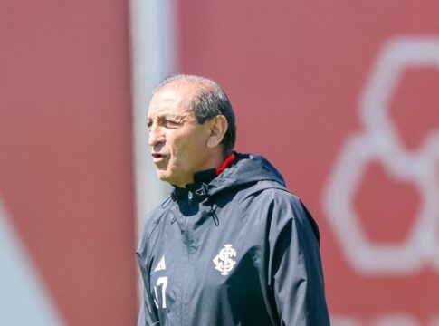 Ramón e Emiliano Díaz recusam Al Shabab e priorizam Brasil