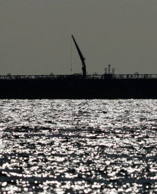 EUA capturam petroleiro russo ligado à Venezuela após perseguição