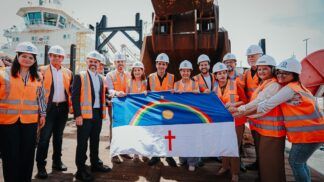 Raquel Lyra no porto de Suape