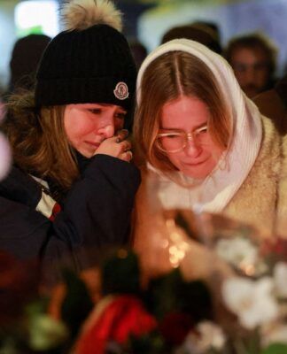 Vela pirotécnica teria causado incêndio que matou 40 na Suíça
