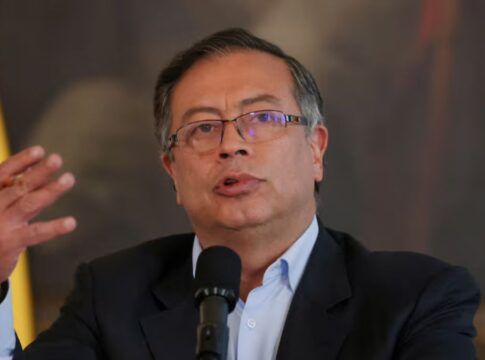 Presidente da Colômbia diz que se reunirá com Trump em 3 de fevereiro